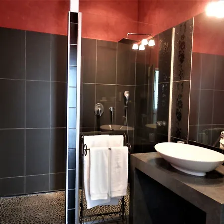 Le Chai Catalan Bed & Breakfast Ortaffa