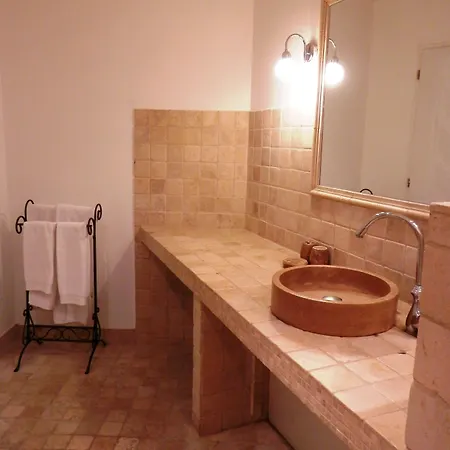 Le Chai Catalan Bed & Breakfast 3*
