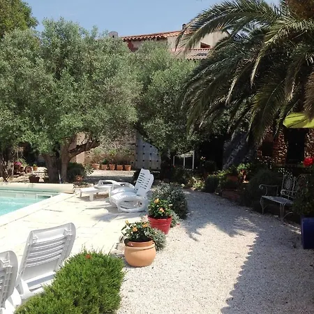 Le Chai Catalan Bed & Breakfast